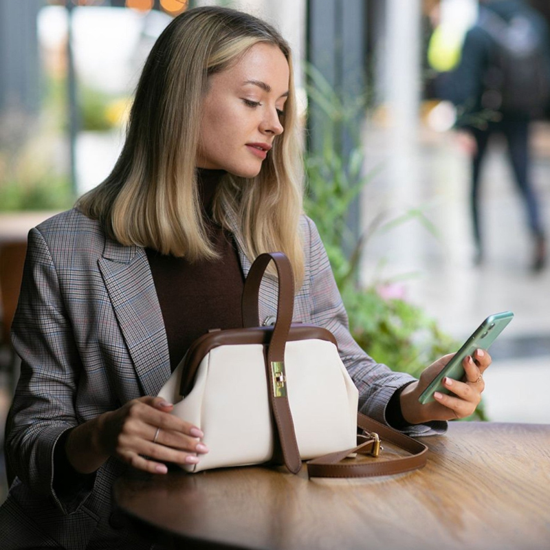 Urban Carry | Crossbody Shoulder Bag with Adjustable Strap