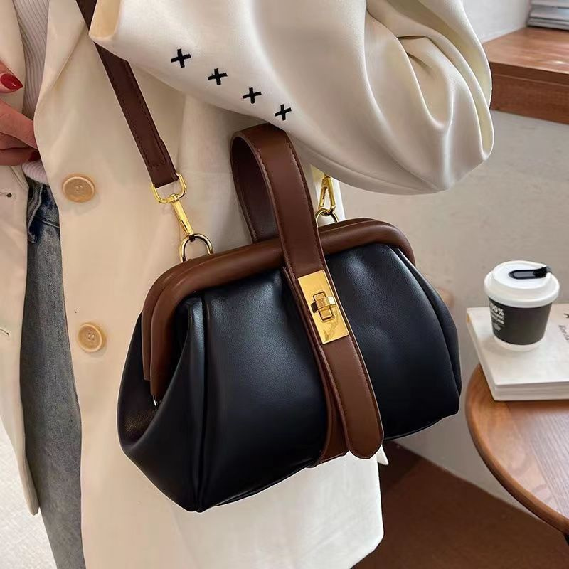 Urban Carry | Crossbody Shoulder Bag with Adjustable Strap